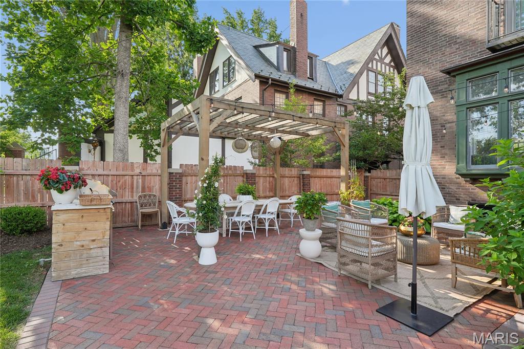 Kingsbury Terrace Add - Residential