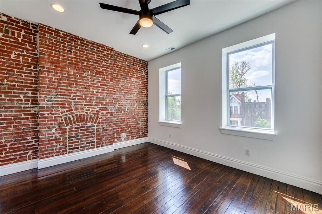 St Louis Commons Add - Residential