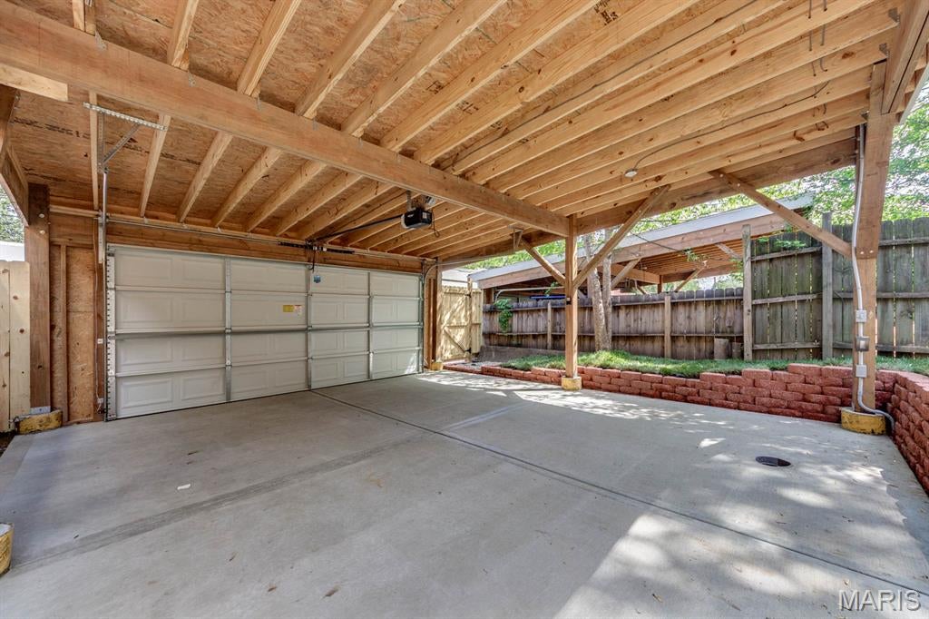 St Louis Commons Add - Residential