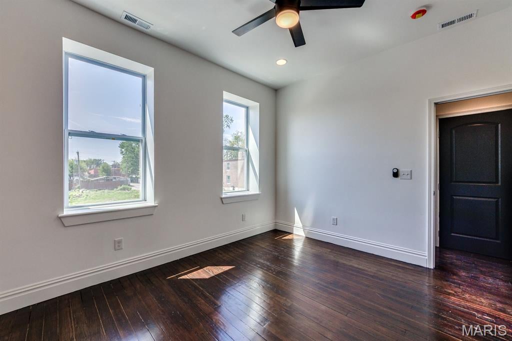St Louis Commons Add - Residential
