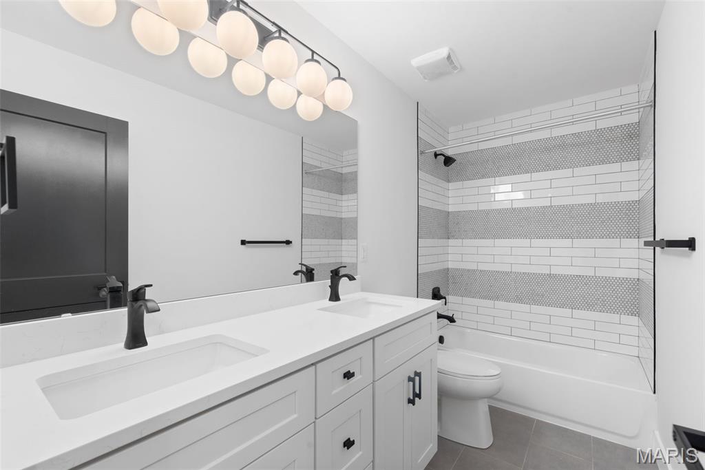 Manors at Lynstone Park - Residential