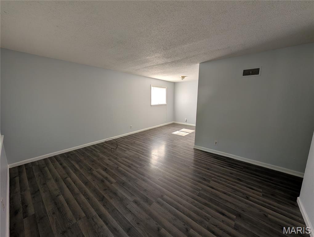 Larimore Hills - Residential Lease