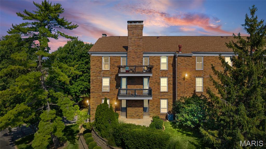 Manor Condo At Oxford Hill The - Residential