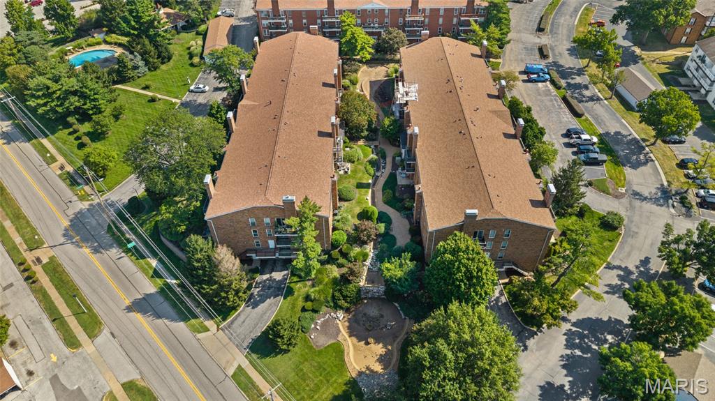 Manor Condo At Oxford Hill The - Residential