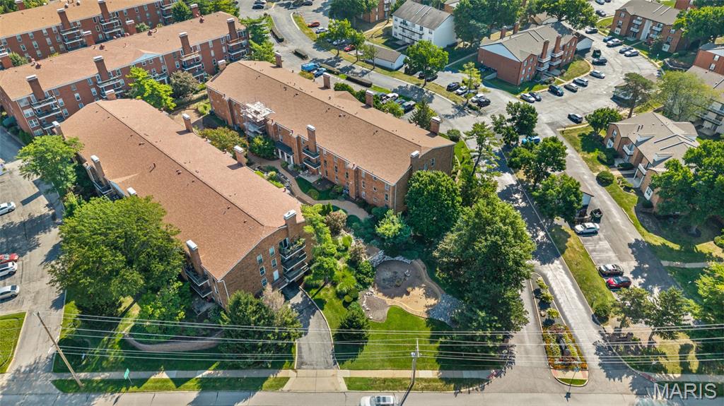 Manor Condo At Oxford Hill The - Residential
