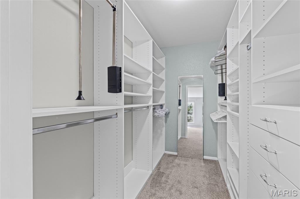 Manor Condo At Oxford Hill The - Residential
