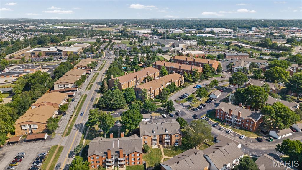 Manor Condo At Oxford Hill The - Residential