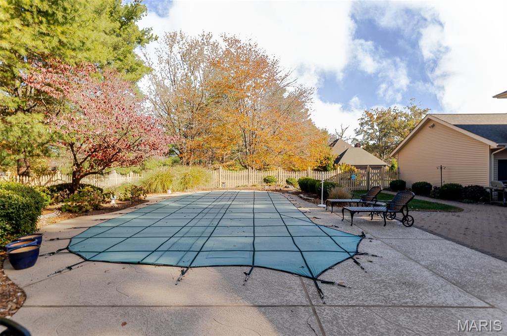Ravenwood Lake Estates - Residential