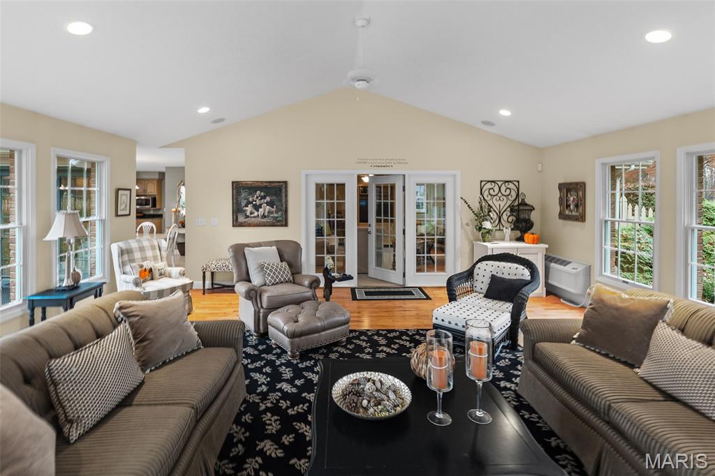Ravenwood Lake Estates - Residential