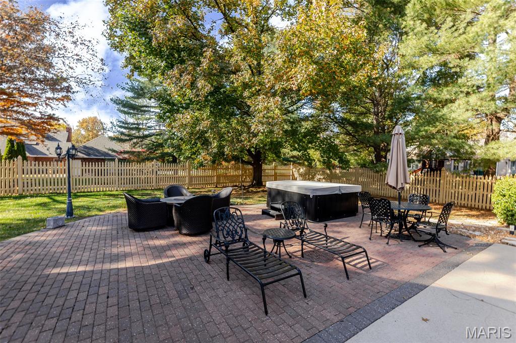 Ravenwood Lake Estates - Residential