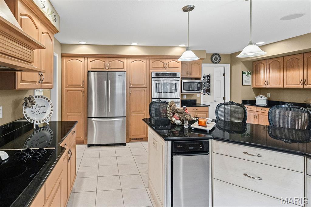 Ravenwood Lake Estates - Residential
