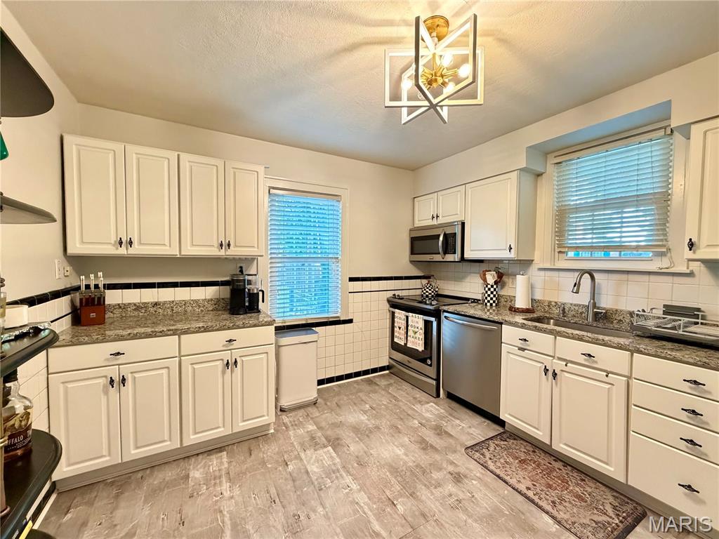 Stratford Lane Add - Residential Lease
