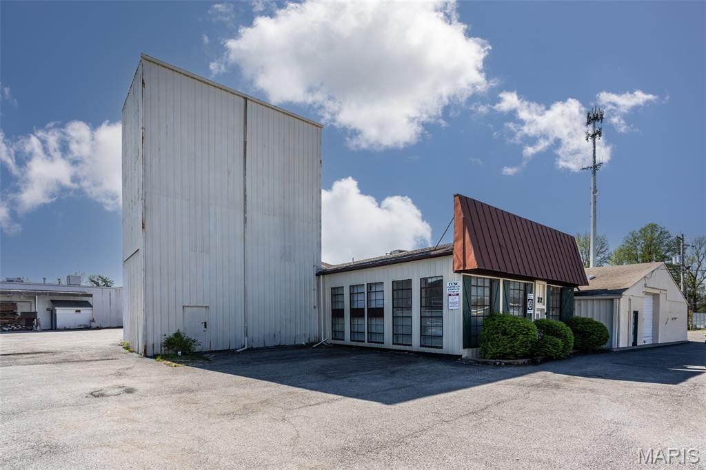 Oakland Add - Commercial Sale