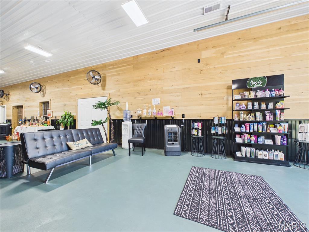 none - Commercial Sale