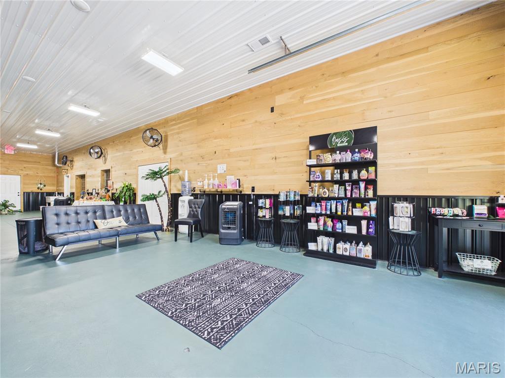 none - Commercial Sale