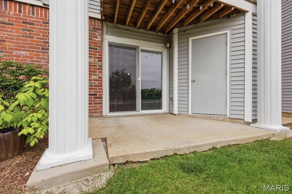 Creve Coeur Crossing Condo - Residential