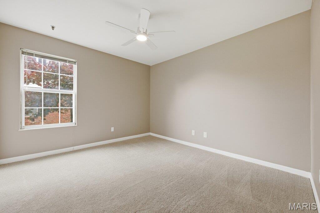 Creve Coeur Crossing Condo - Residential