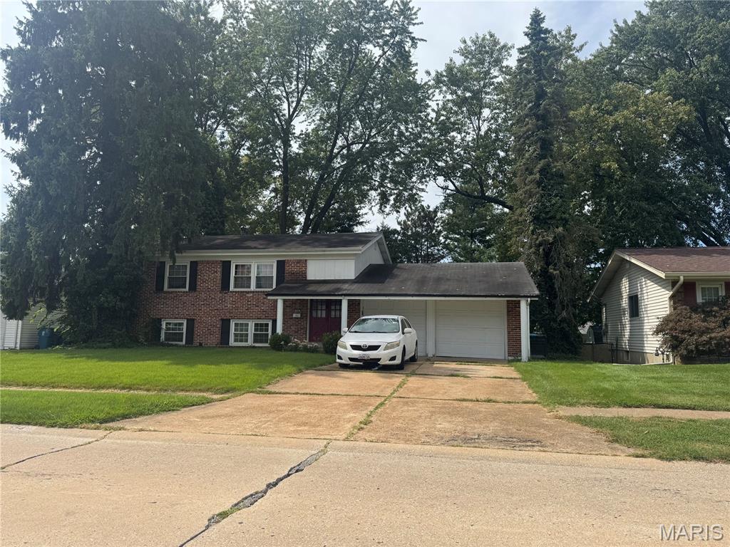 This is an as is sale, seller will do no inspections or repairs, This property is occupied, no showings without an appointment call listing agent.