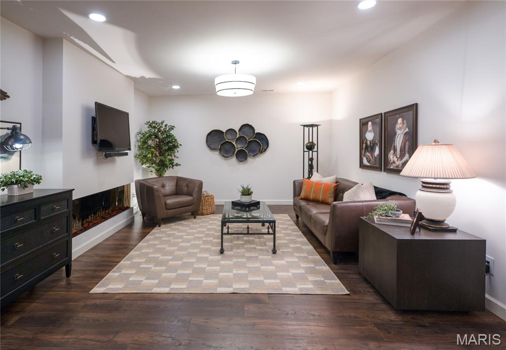 Est At Delcreek Crossing #1 - Residential