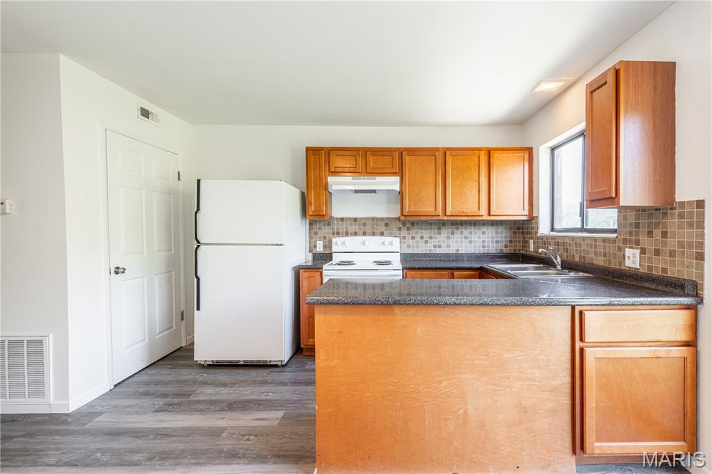 Pembroke Park 01 - Residential Lease