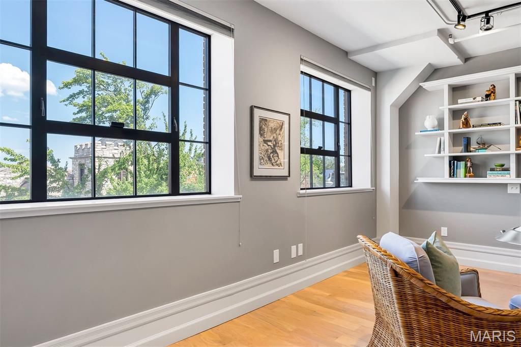 Maison Lofts - Residential