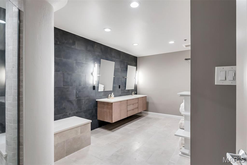 Maison Lofts - Residential