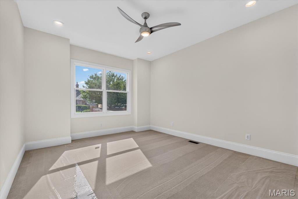 Willows Condo The - Residential