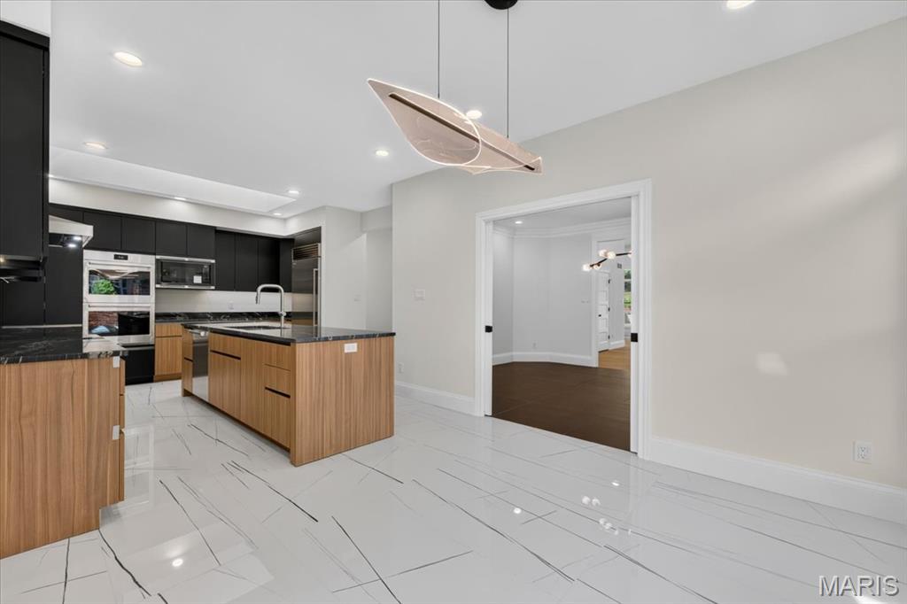 Willows Condo The - Residential