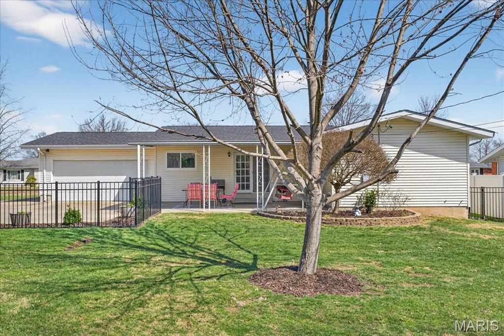 Dardenne Lake Estate - Residential