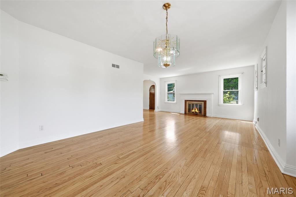 DELLWOOD AVE & CHAMBER S RD 11H340283 8 18 82 - Commercial Sale