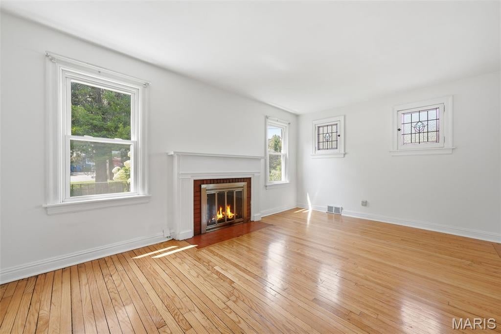 DELLWOOD AVE & CHAMBER S RD 11H340283 8 18 82 - Commercial Sale
