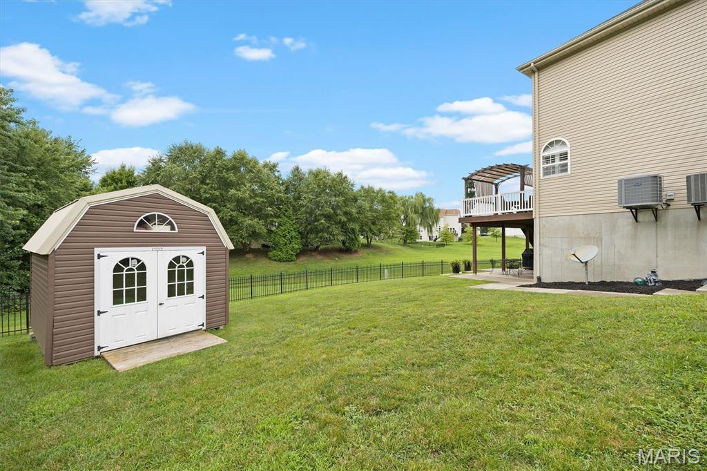 Fairfield Manor - Residential