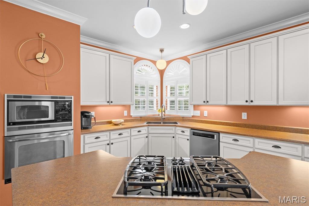 Fairfield Manor - Residential