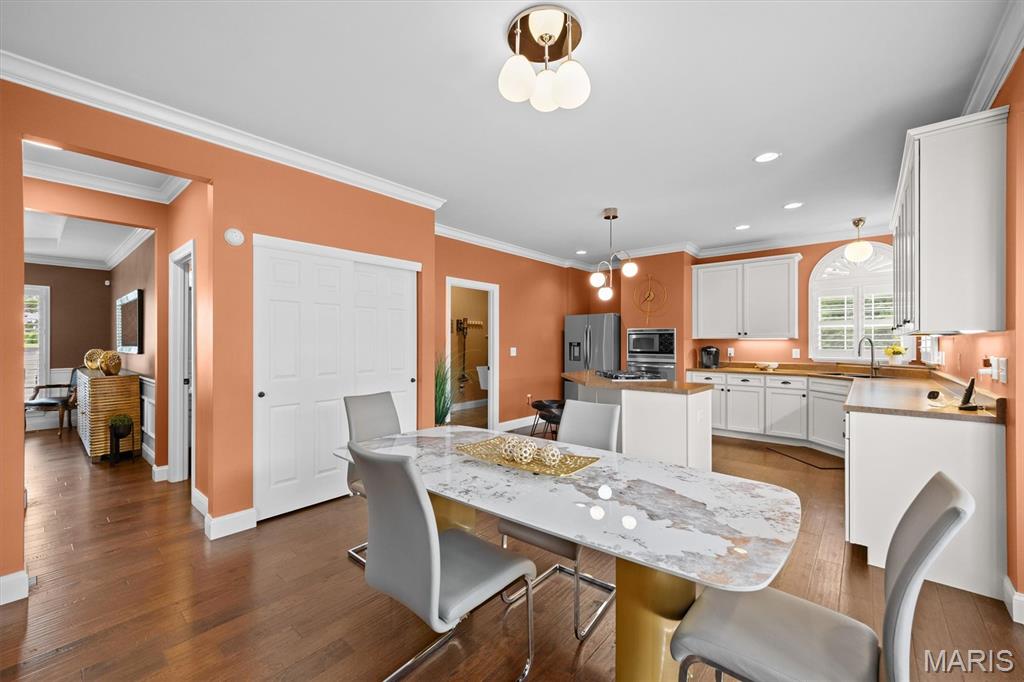 Fairfield Manor - Residential