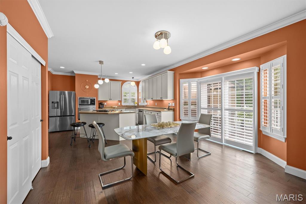 Fairfield Manor - Residential