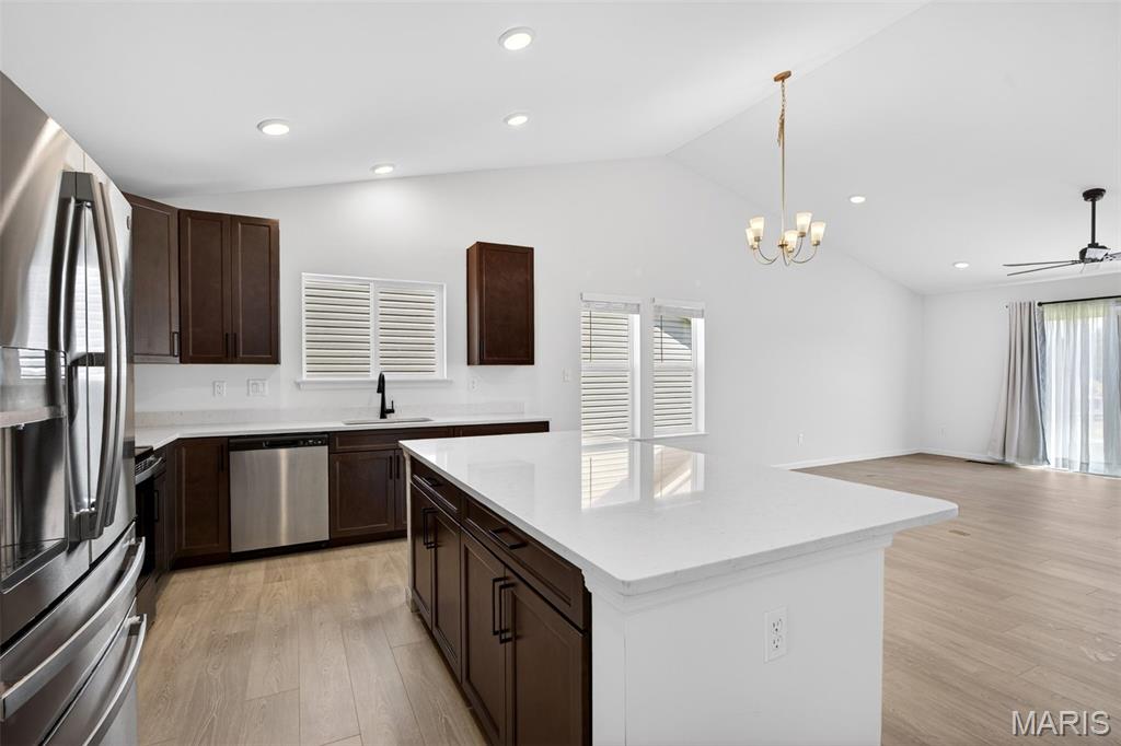 Majestic Lakes - Residential