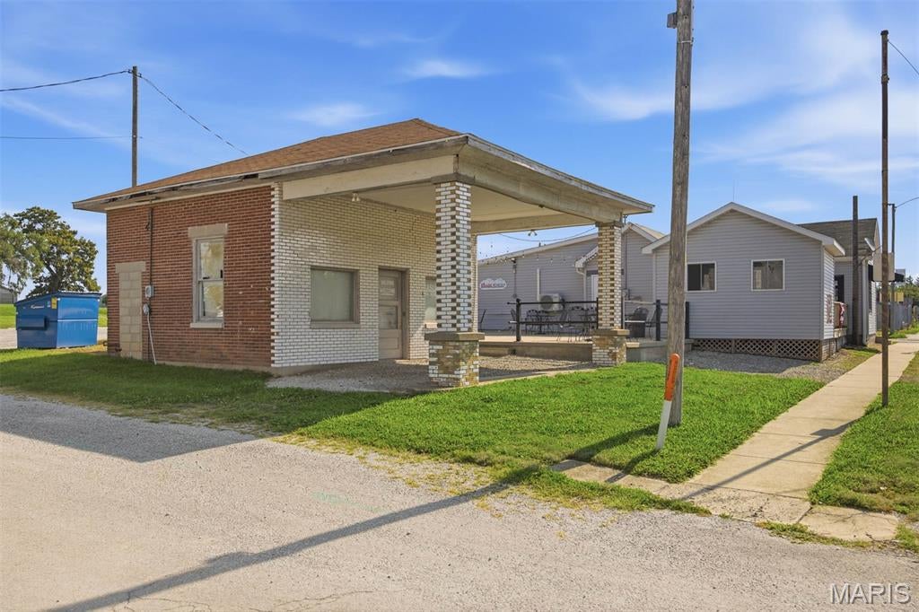 Not in a subdivision - Commercial Sale