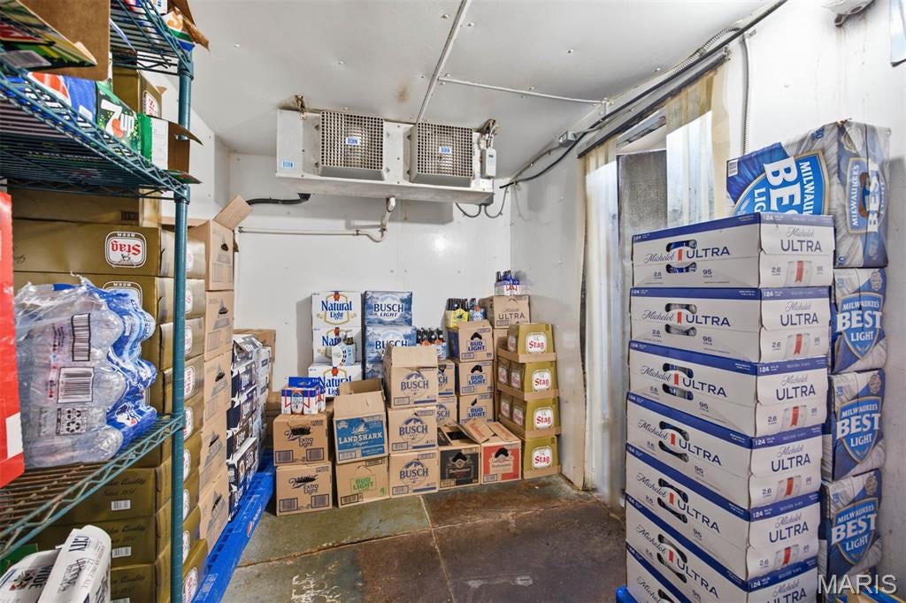 Not in a subdivision - Commercial Sale