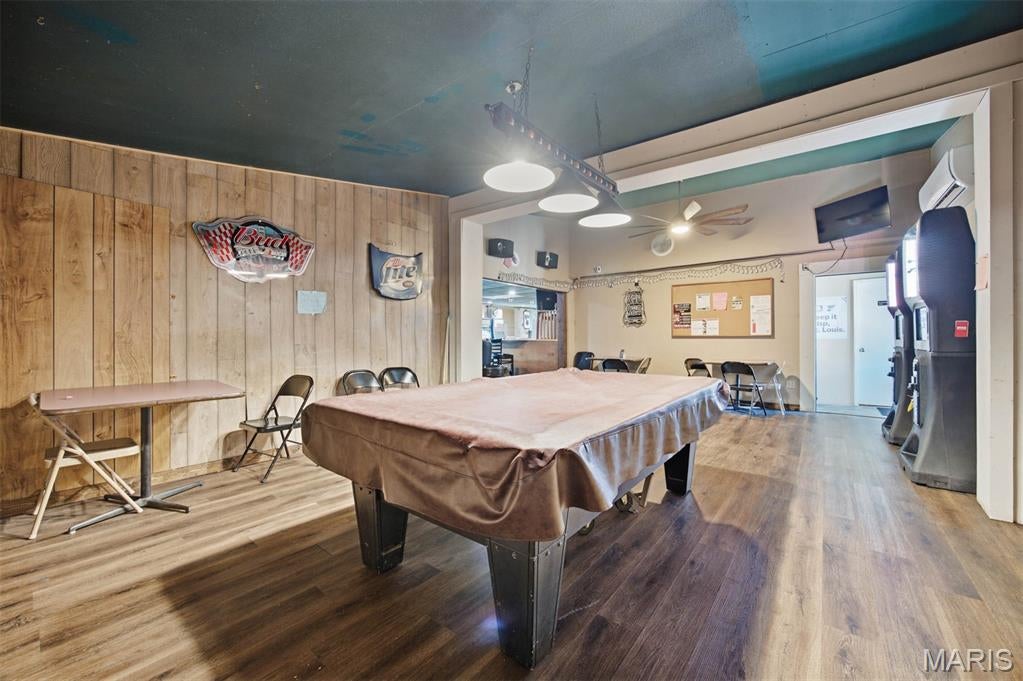 Not in a subdivision - Commercial Sale