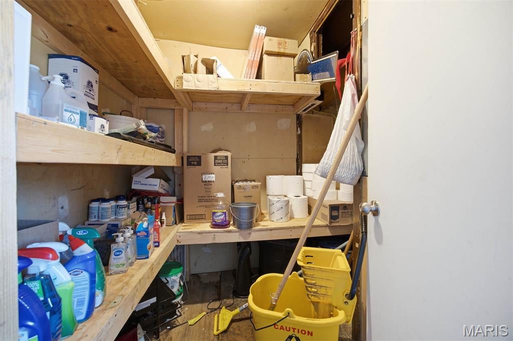 Not in a subdivision - Commercial Sale