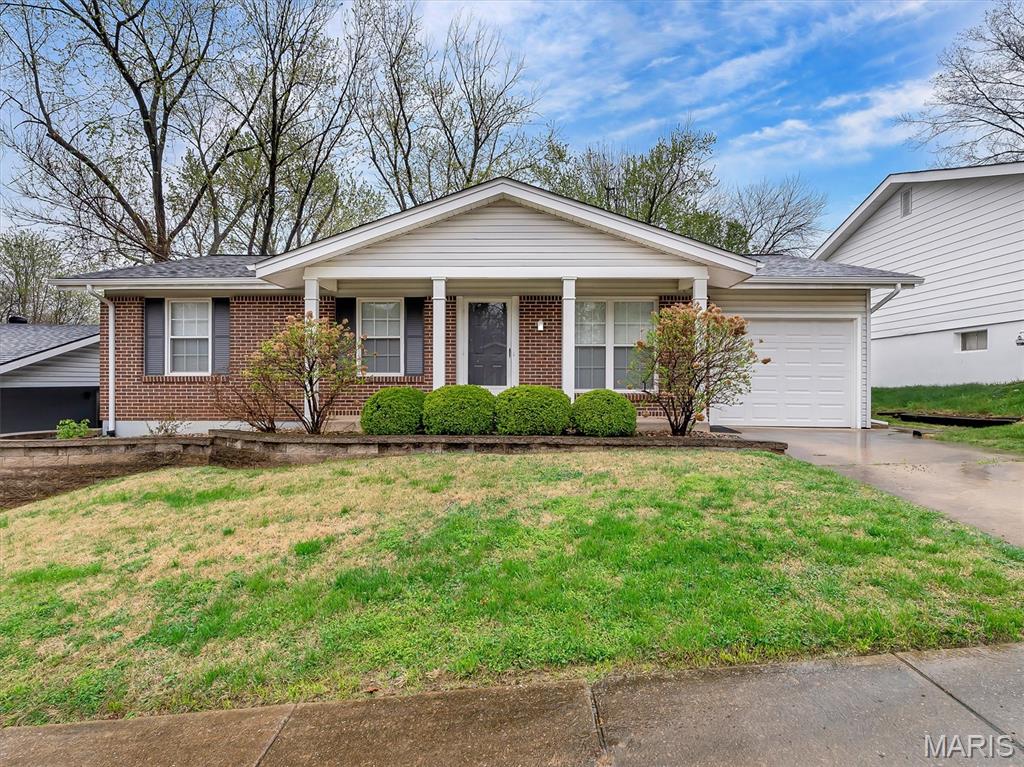 Looking for a cute 3 bed 2 bath home close to major roads but tucked back in a nice neighborhood? Look no further. Check out this ranch home featuring and attached garage, 3 bedrooms, 1.5 baths, newer HVAC and roof , updated applliances and other updates throughout. The back yard is large and fenced in! Full basement too. Check it out and give me a call if you have any questions.