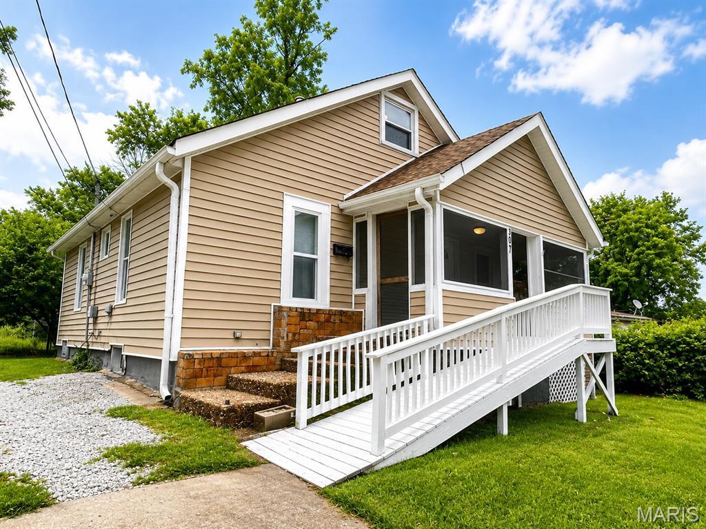 Beautiful 3 bedroom, 2 bathroom home located in Kirkwood! This charming home offers a spacious layout with comfortable living areas, a nice kitchen, and plenty of natural light throughout. The primary suite features a private full bath, while the additional bedrooms provide flexibility for family, guests, or a home office. Enjoy the flat backyard perfect for entertaining, relaxing, or outdoor activities. Conveniently located near parks, shopping, dining, and top rated schools with easy access to major highways. Move in ready and full of character, this is one you do not want to miss!