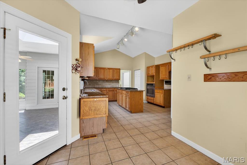 Turnberry Place I - Residential