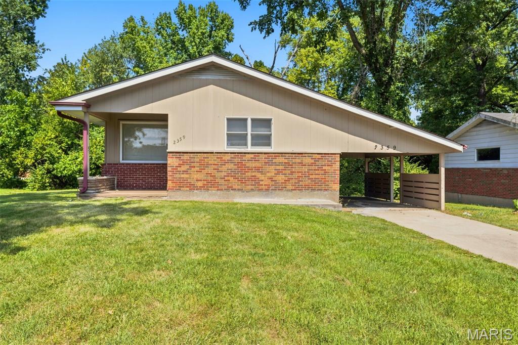 This spacious single-family home offers a functional floor plan with comfortable living areas and generously sized bedrooms. The layout provides flexibility for everyday living, entertaining, a home office, or additional personal space. The property sits on a sizable lot of approximately 0.33 acres, offering plenty of outdoor space for recreation, gardening, or future improvements. The home will benefit from updates and improvements, creating an opportunity for a new owner to modernize the space and bring their own vision to the property. Conveniently located near schools, parks, shopping, dining, and major roadways, this home offers accessibility to surrounding St. Louis-area amenities. With its spacious layout, substantial lot, and potential for customization, this property presents an excellent opportunity.