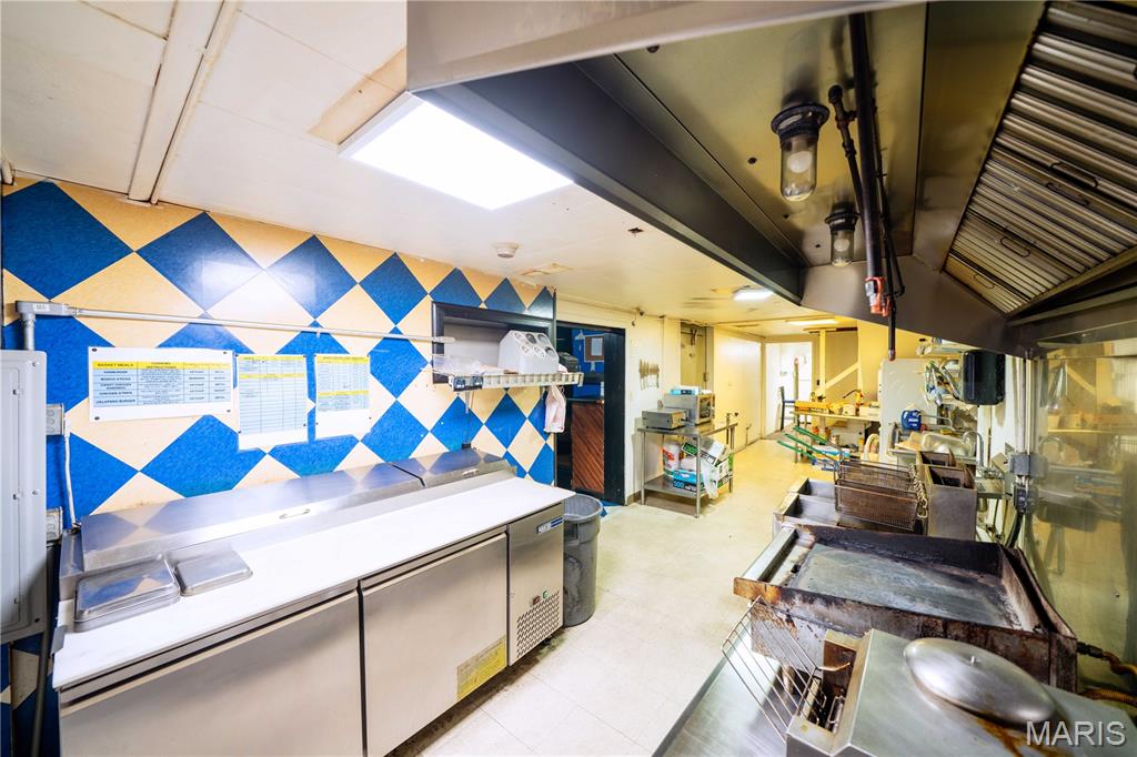 Sanford-Ellis Sub - Commercial Sale