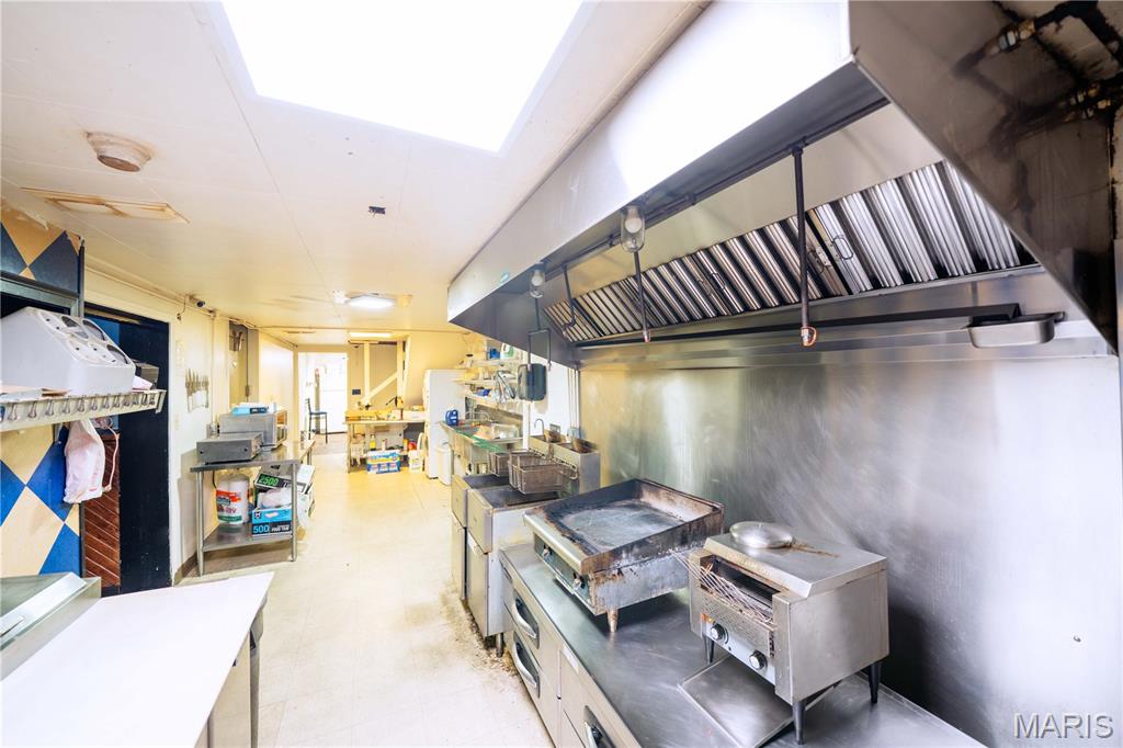 Sanford-Ellis Sub - Commercial Sale