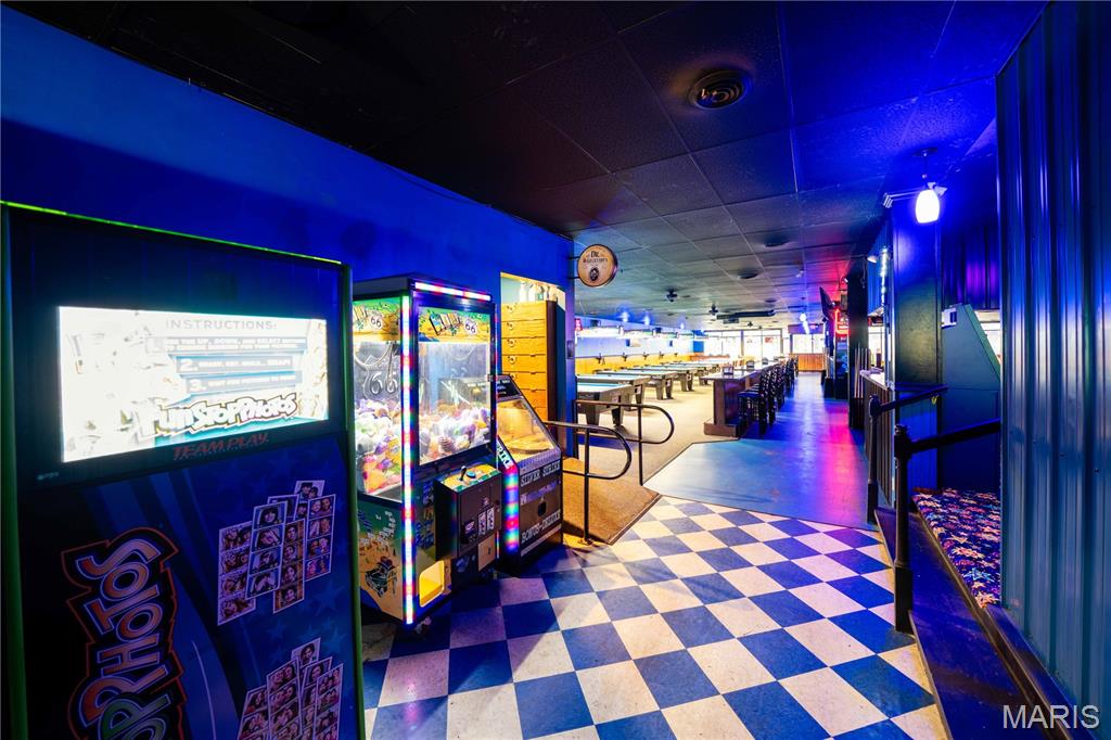 Sanford-Ellis Sub - Commercial Sale