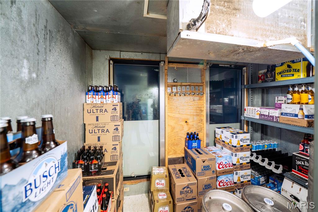 Sanford-Ellis Sub - Commercial Sale