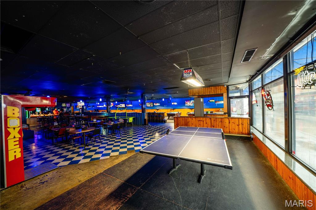 Sanford-Ellis Sub - Commercial Sale