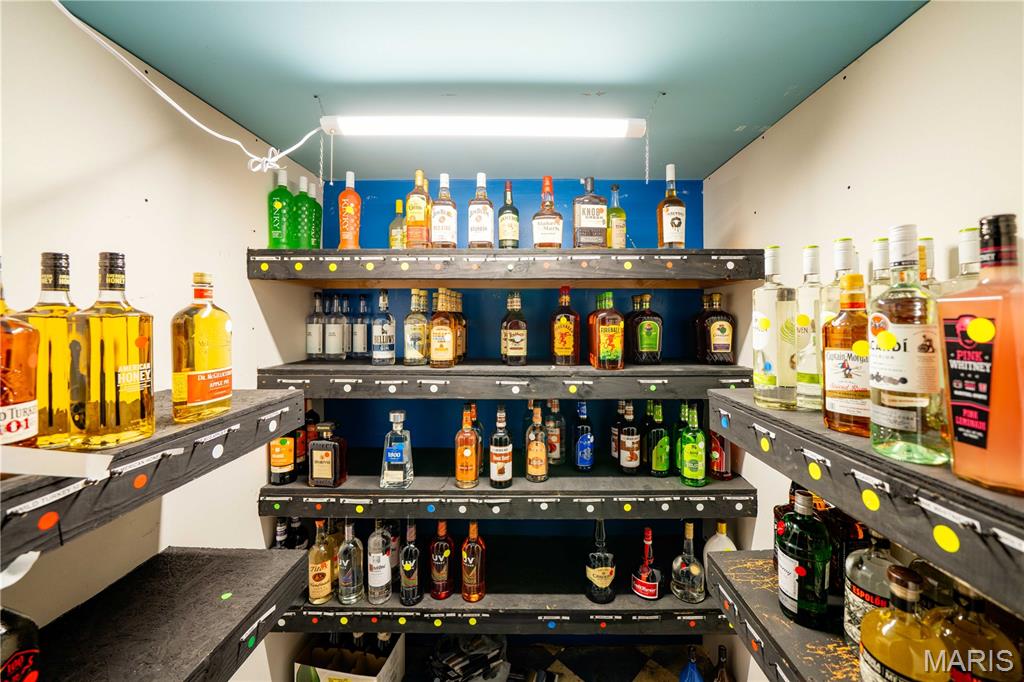 Sanford-Ellis Sub - Commercial Sale